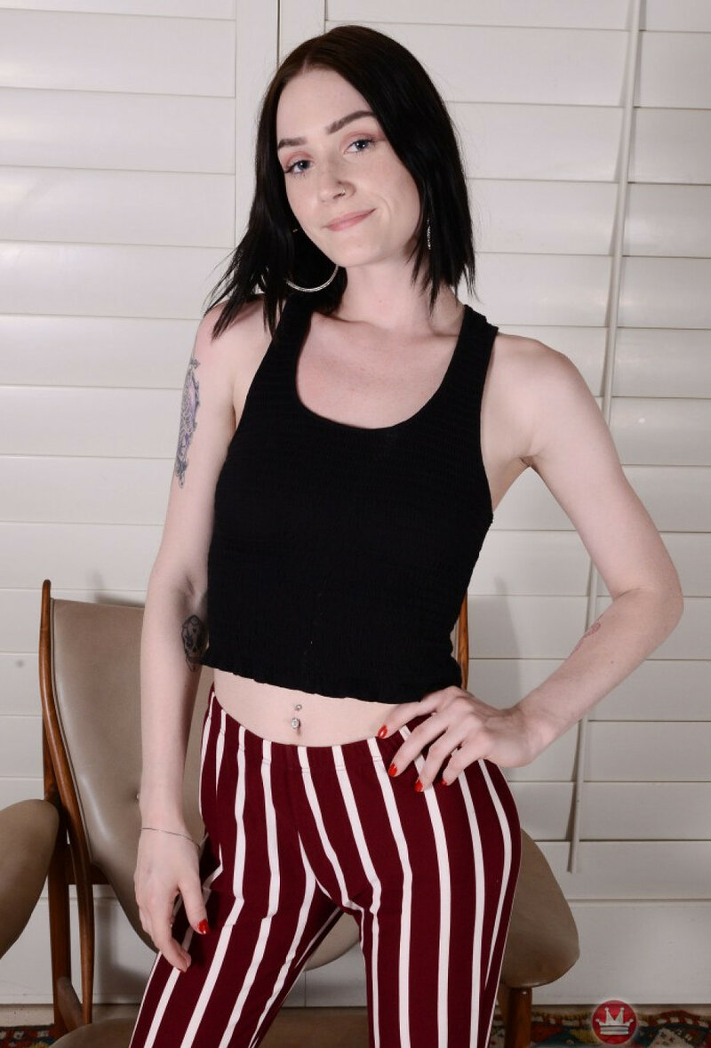 Каринка, 21 год, 6 размер груди